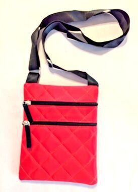 Quilted Pink Crossbody Handbag Purse 3 Exterior Pockets Black Nylon Handle NEW